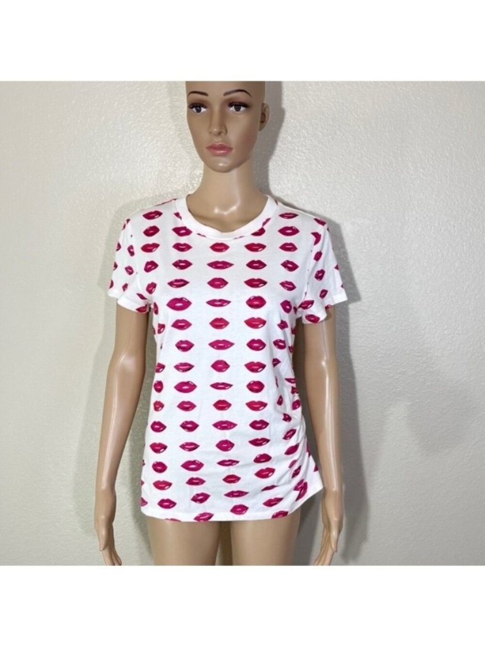 Pam and Gela White Pink Kiss Lips Print Ruched T Shirt Top Barbiecore Medium M